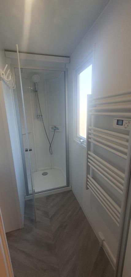 Mobil Home Maxi Confort Sur La Cote D'Azur Frejus Exterior photo